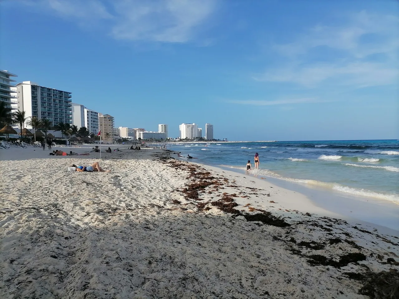 Playa Delfines Cancún - Vista aérea del Mar Caribe